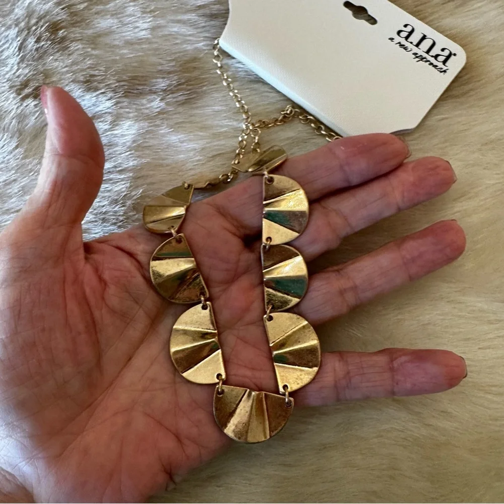 NWT a.n.a goldtone 16” minimalist collar necklace - Picture 6 of 8